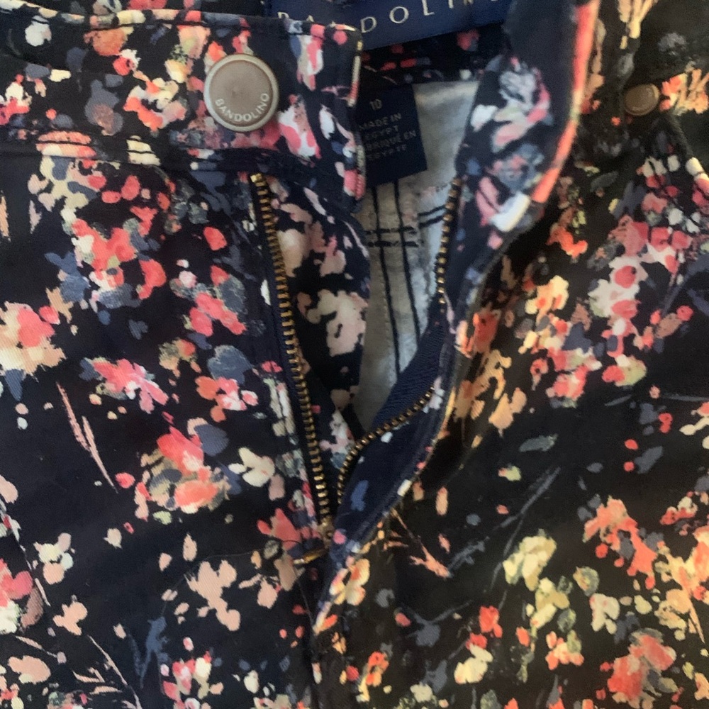 Pre Owned Women’s Juniors Bandolino Skimmer Capri Style Pants Floral Sz 10 - Picture 7 of 12